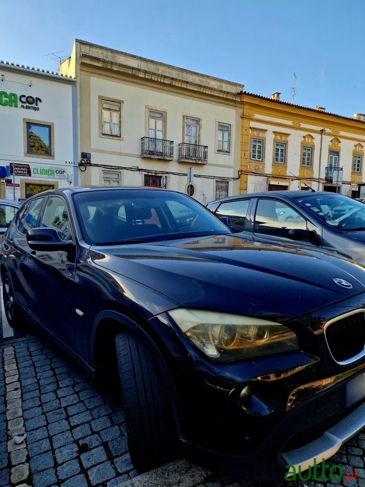 2011' BMW Série X 18 D Sdrive photo #1