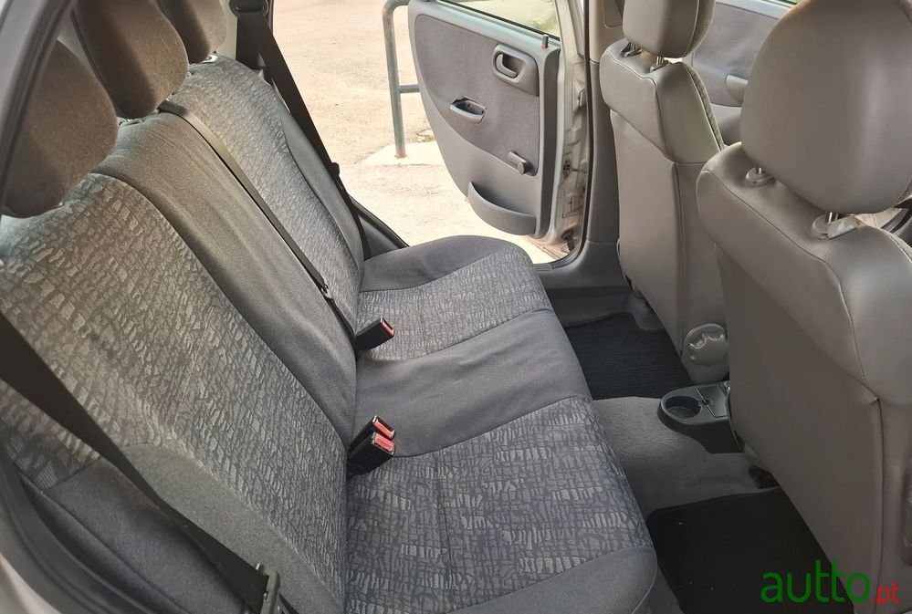 2002' Opel Corsa 1.2 16V Confort photo #2