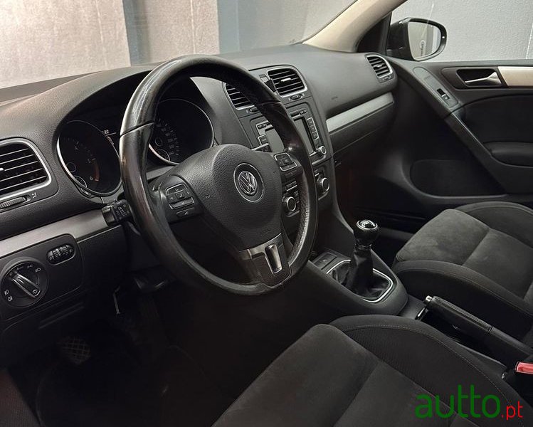 2010' Volkswagen Golf 1.6 Tdi Highline photo #6