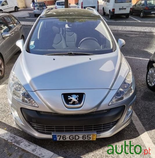 2008' Peugeot 308 Carrinha photo #2