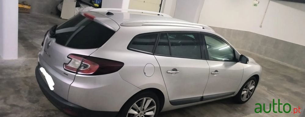 2019' Renault Mégane Sport Tourer photo #2