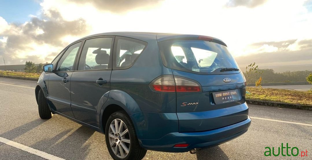 2008' Ford S-Max photo #4