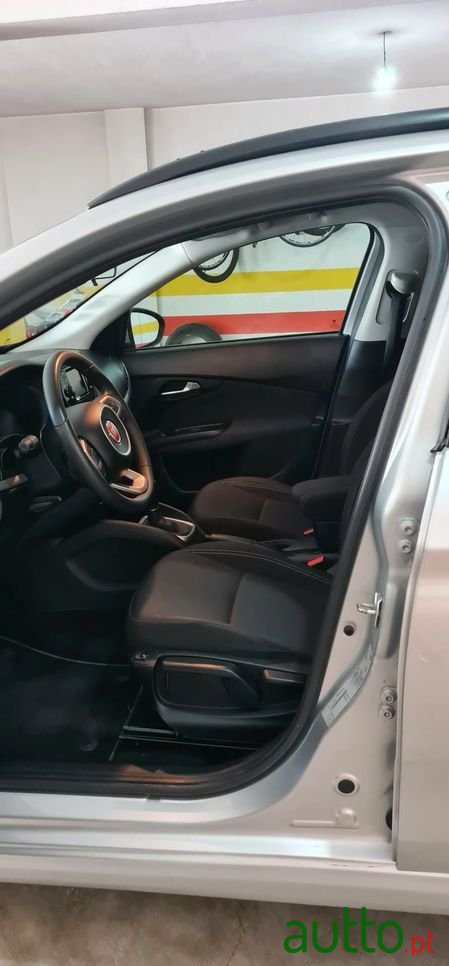 2018' Fiat Tipo Station Wagon photo #6