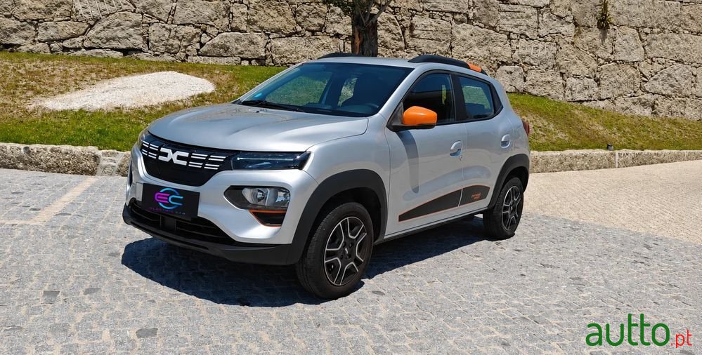 2023' Dacia Spring Electric 45 Comfort Plus photo #2
