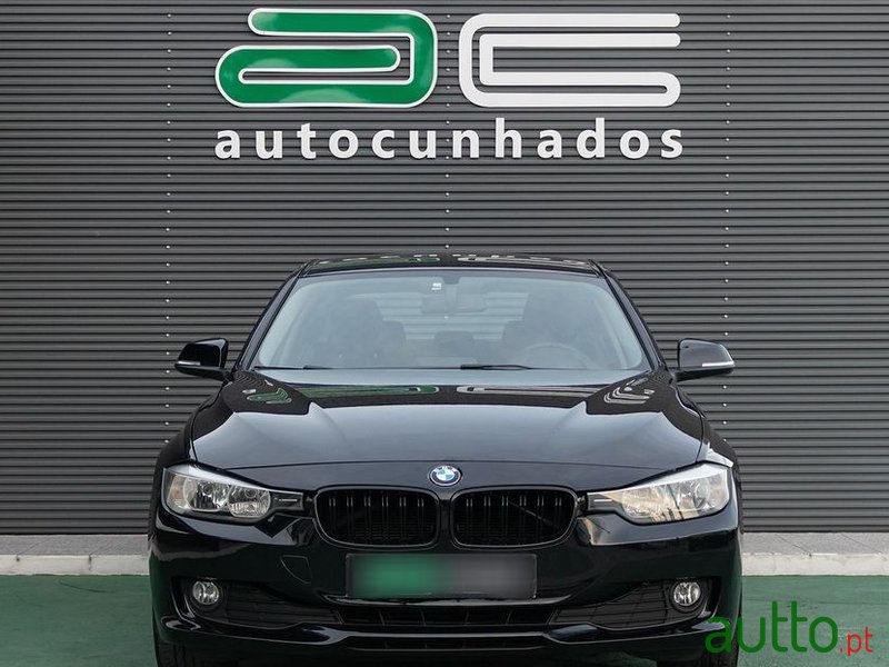 2014' BMW 318 D Auto Line Sport photo #2