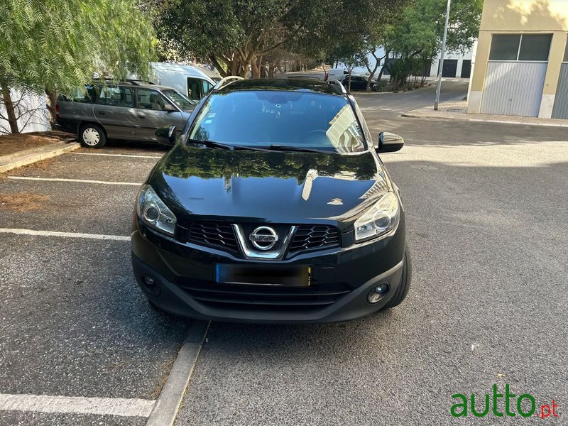 2012' Nissan Qashqai photo #2