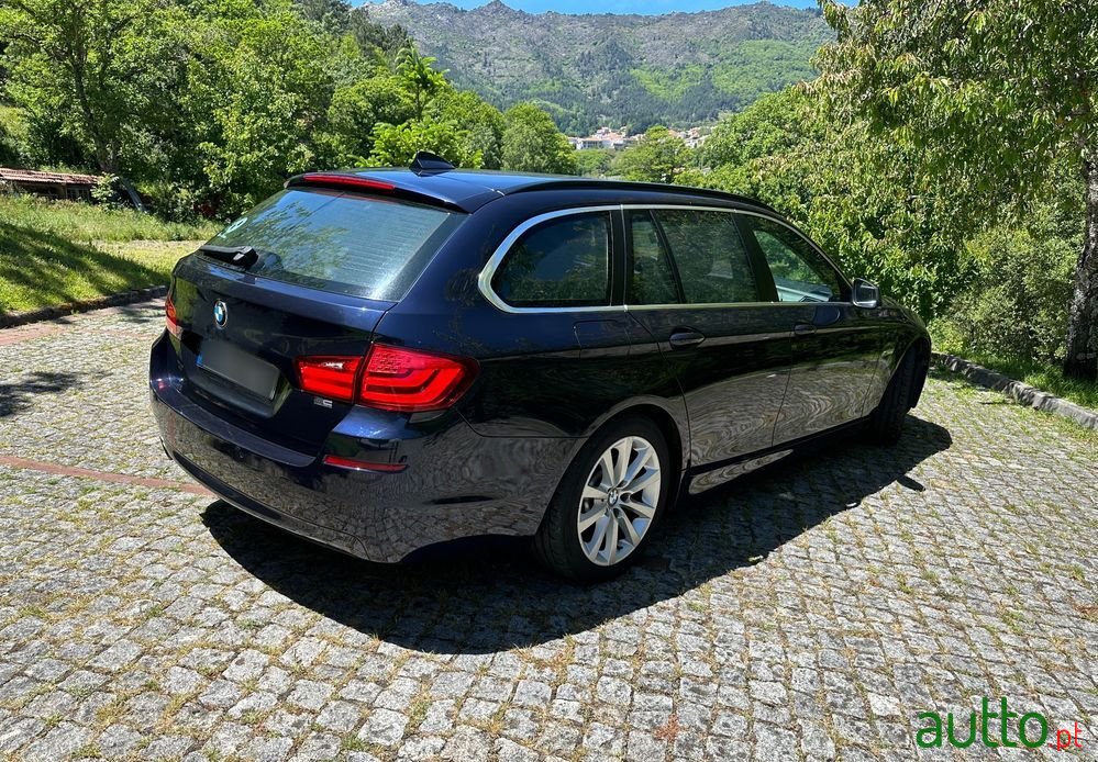 2011' BMW 520 D Touring Aut. photo #4