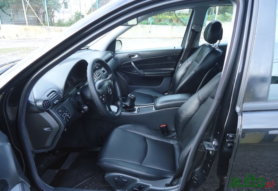 2001' Mercedes-Benz C-220 photo #6