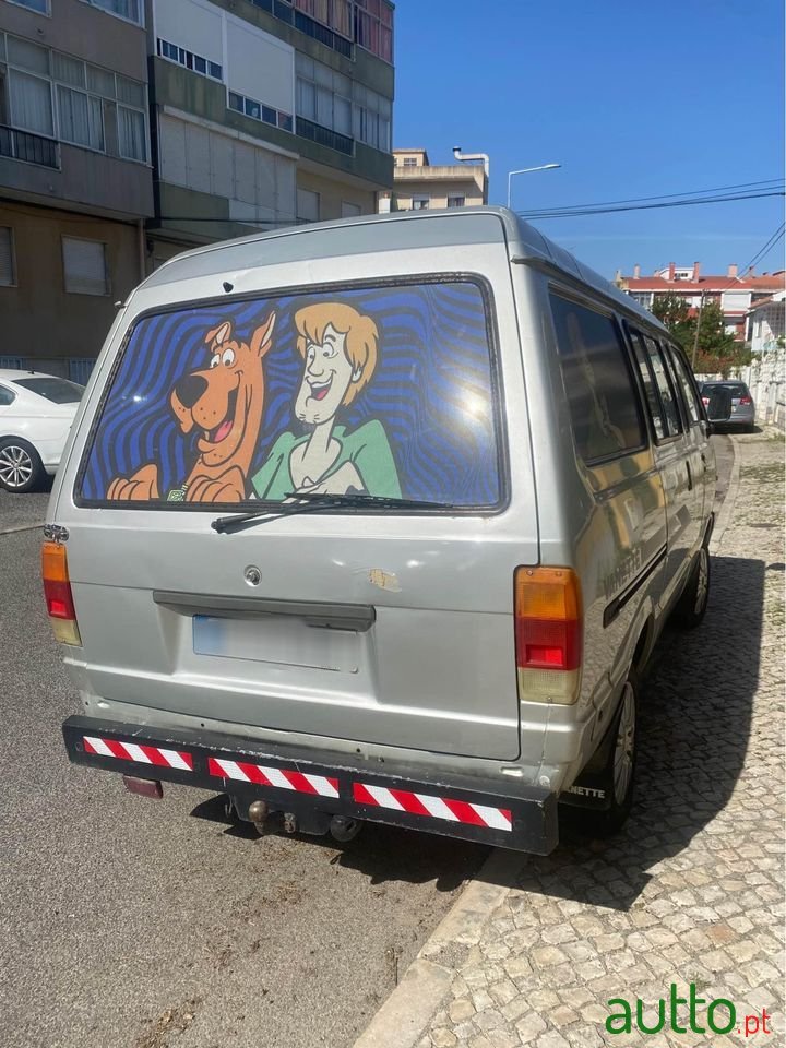 1992' Nissan Navara photo #3