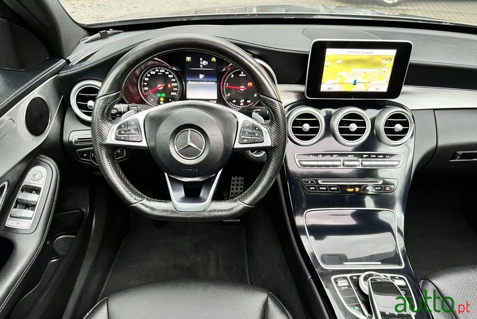 2015' Mercedes-Benz C-200 photo #6