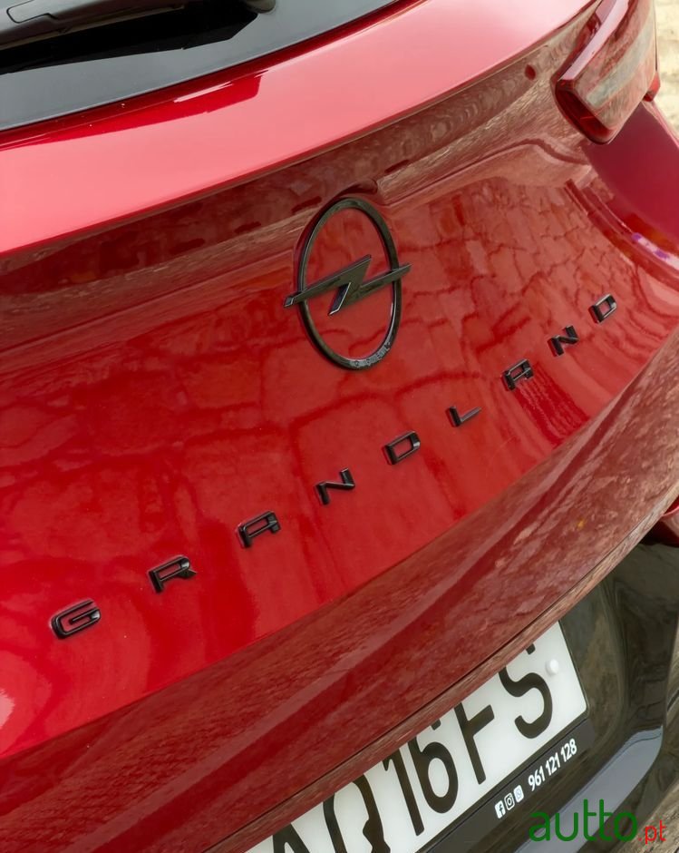 2022' Opel Grandland photo #3