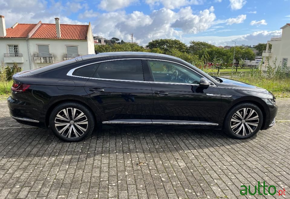 2017' Volkswagen Arteon photo #5