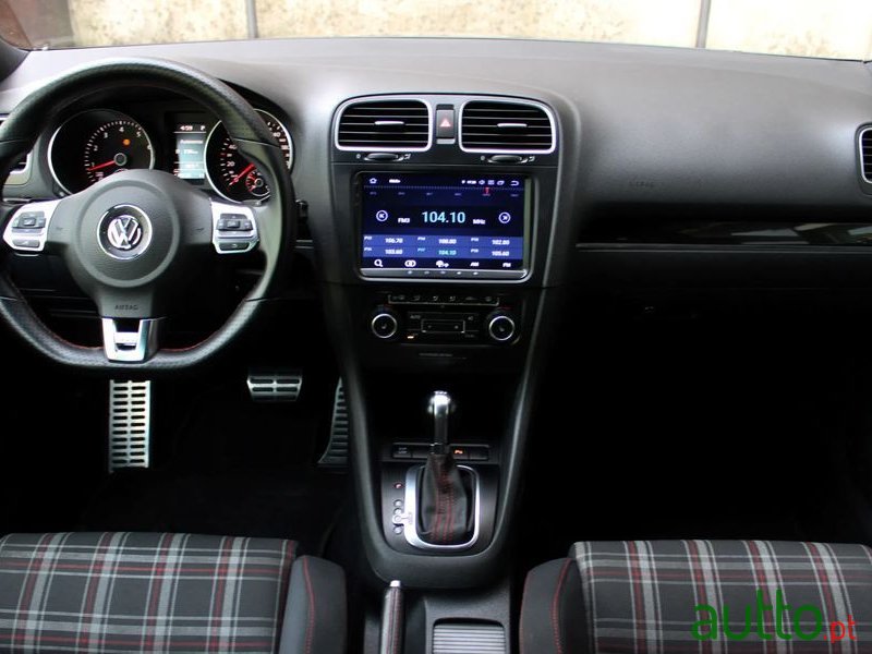 2010' Volkswagen Golf 2.0 Gti Dsg photo #5