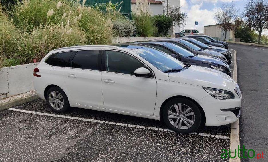 2015' Peugeot 308 Sw photo #4