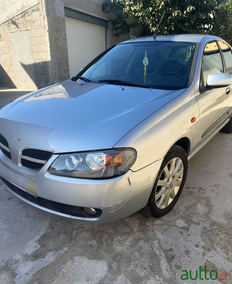 2003' Nissan Almera photo #5
