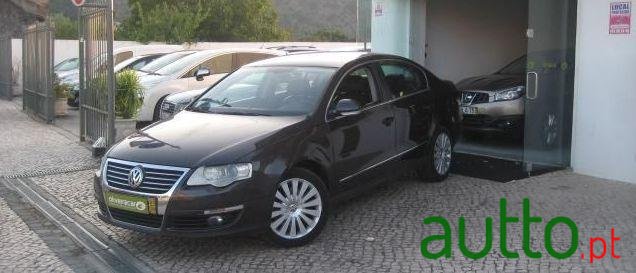 2005' Volkswagen Passat photo #3