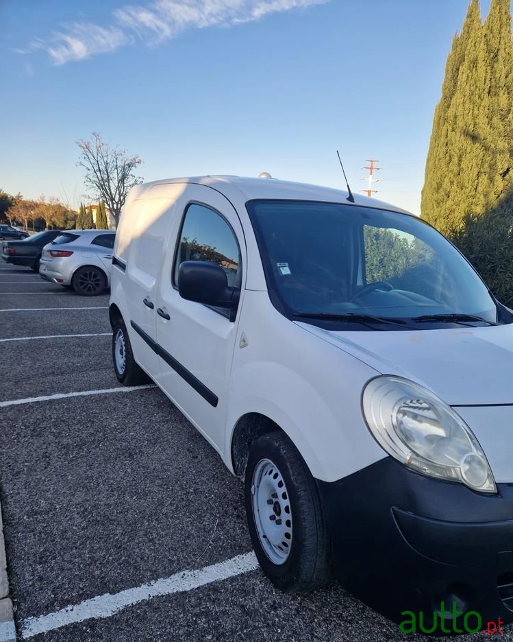 2010' Renault Kangoo 1.5 Dci Confort photo #3