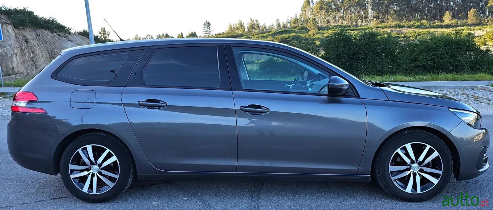 2019' Peugeot 308 Sw photo #6