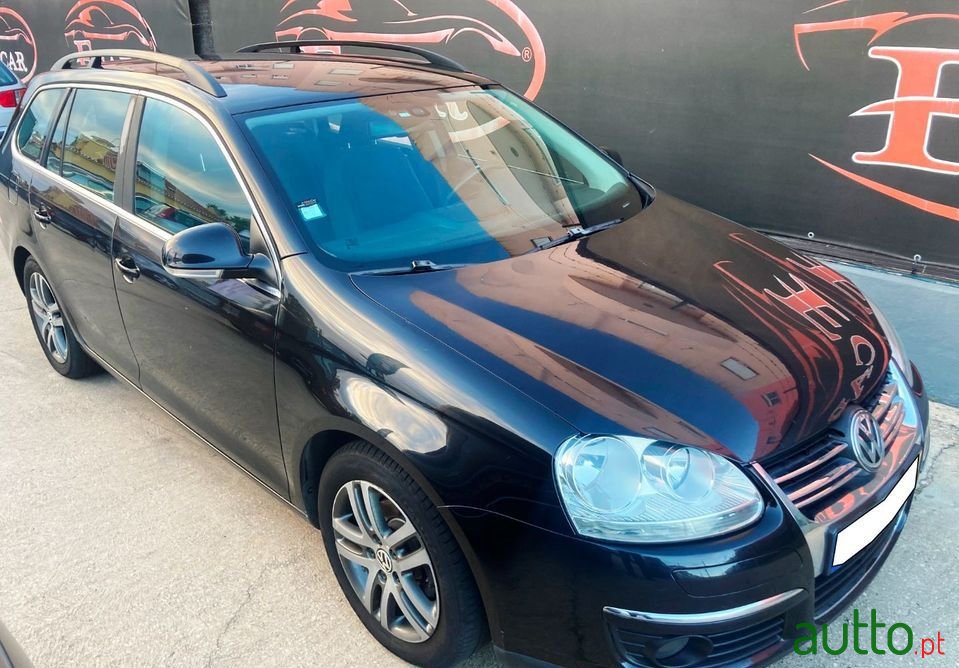 2008' Volkswagen Golf Variant photo #2