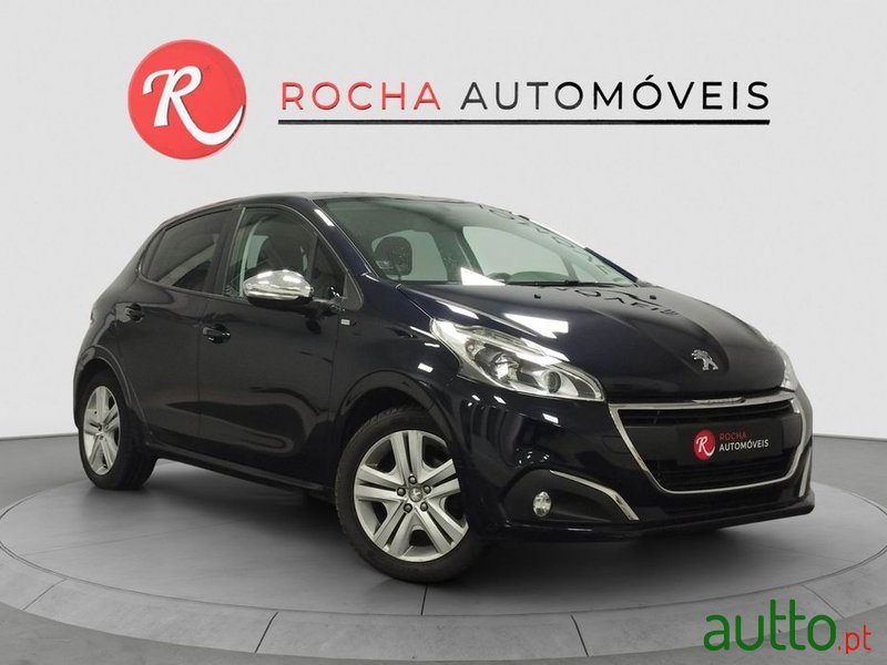 2017' Peugeot 208 1.2 Puretech Style photo #3