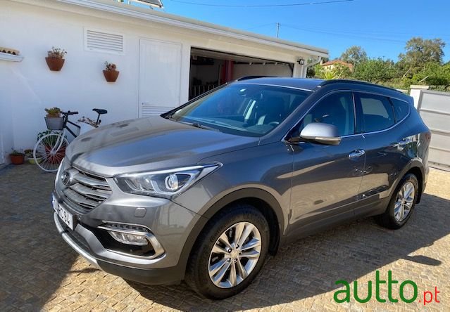 2016' Hyundai Santa-Fe photo #1