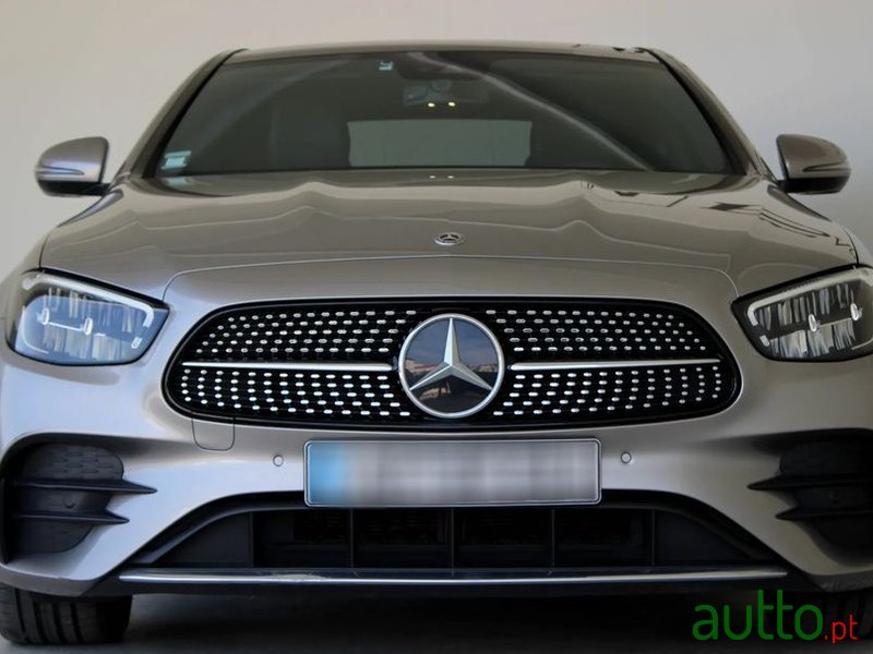2021' Mercedes-Benz Classe E De Amg Line photo #2