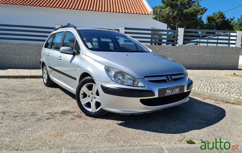 2002' Peugeot 307 Sw photo #1