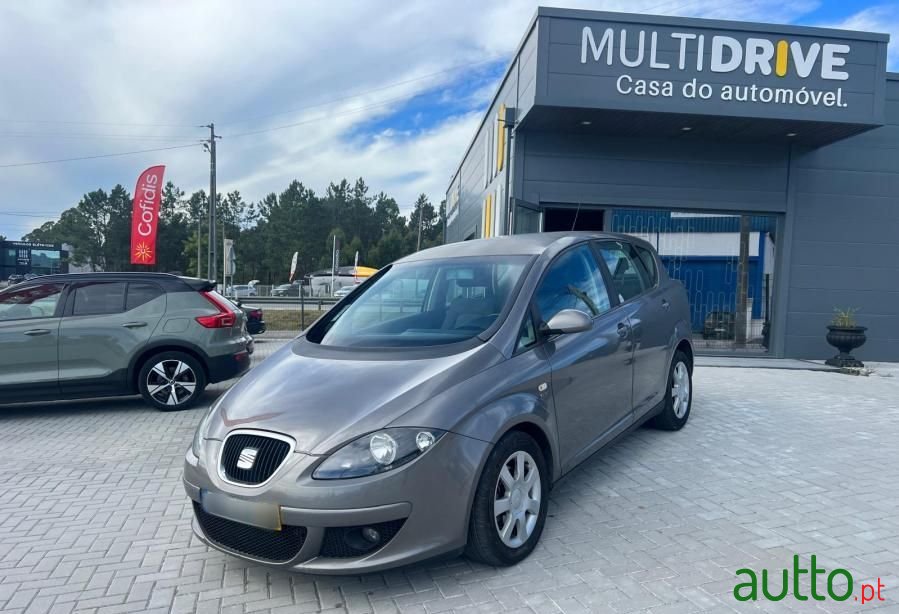 2006' SEAT Toledo photo #1