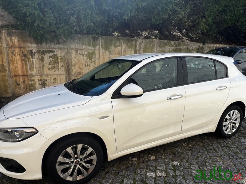 2019' Fiat Tipo 1.3 M-Jet Lounge photo #2