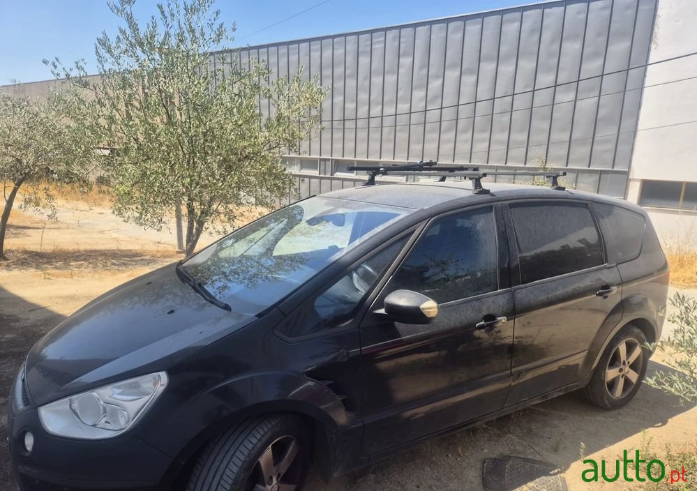 2008' Ford S-Max photo #2