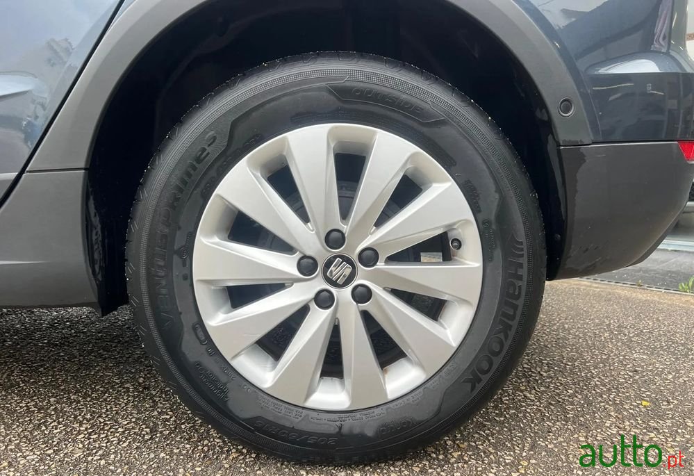 2020' SEAT Arona 1.0 Tsi Style photo #6