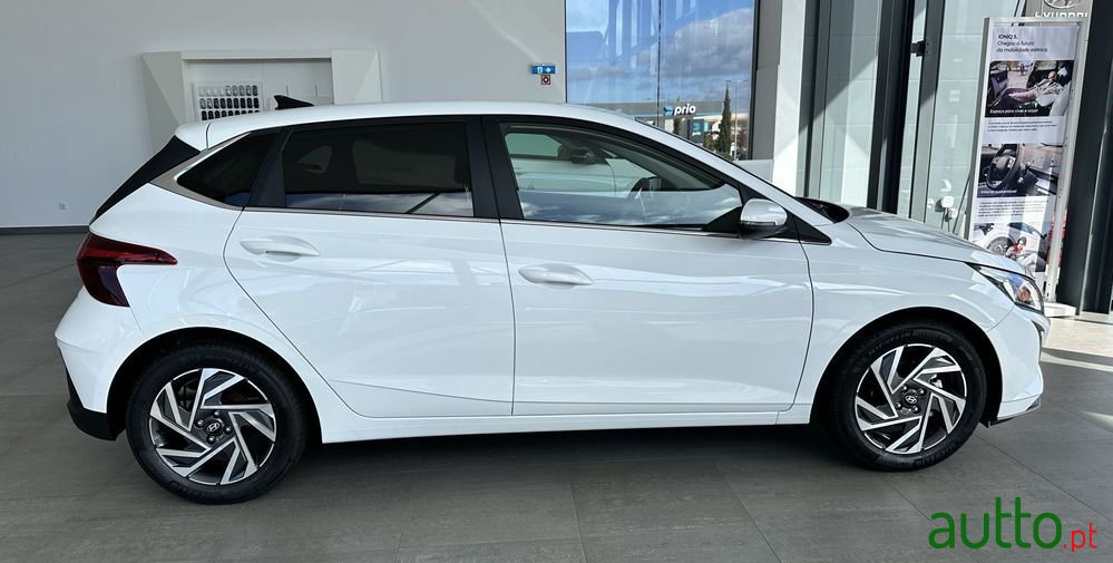 2024' Hyundai i20 1.2 Comfort photo #2