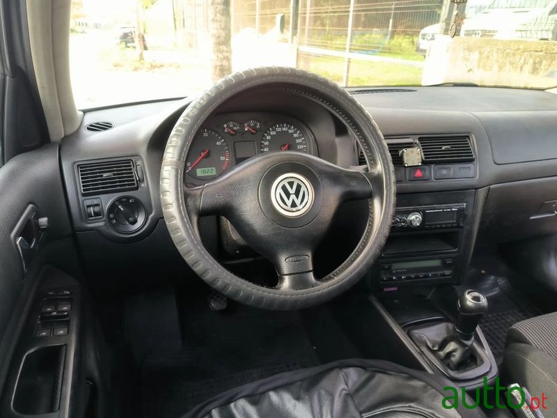 2001' Volkswagen Golf Variant photo #3