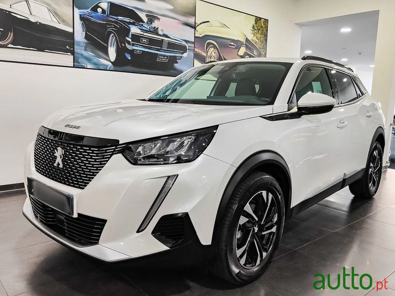 2020' Peugeot 2008 photo #1