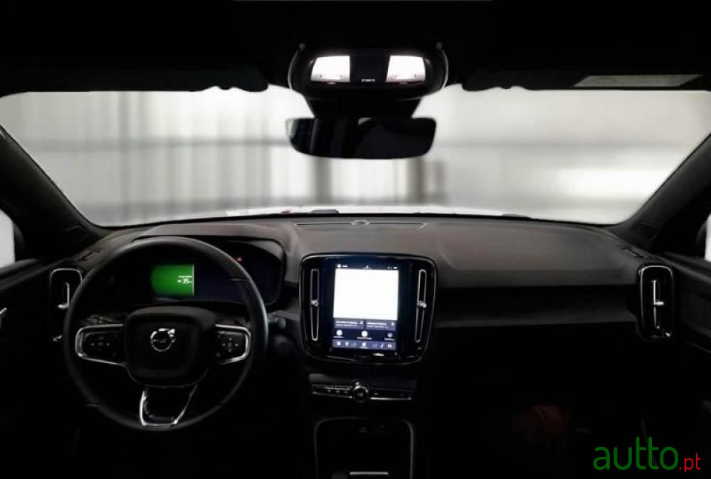 2023' Volvo C40 Recharge Plus photo #2