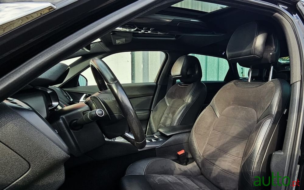 2014' Citroen DS5 photo #5