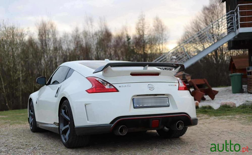 2009' Nissan 370Z photo #2