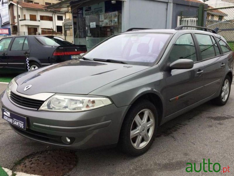 2002' Renault Laguna-Break 1.9 Dci Dynamique photo #1