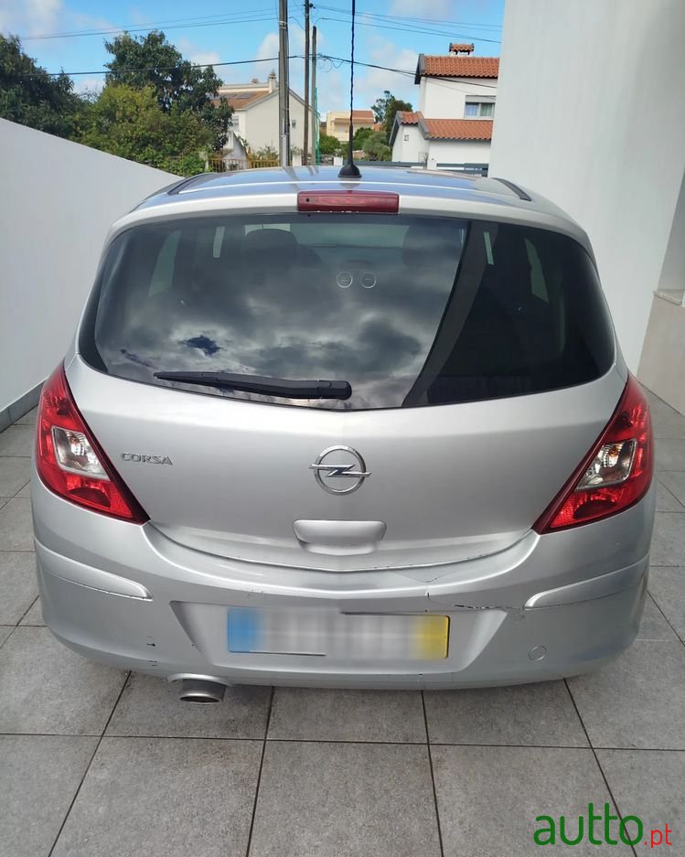 2014' Opel Corsa 1.2 Enjoy S/S 117G photo #2