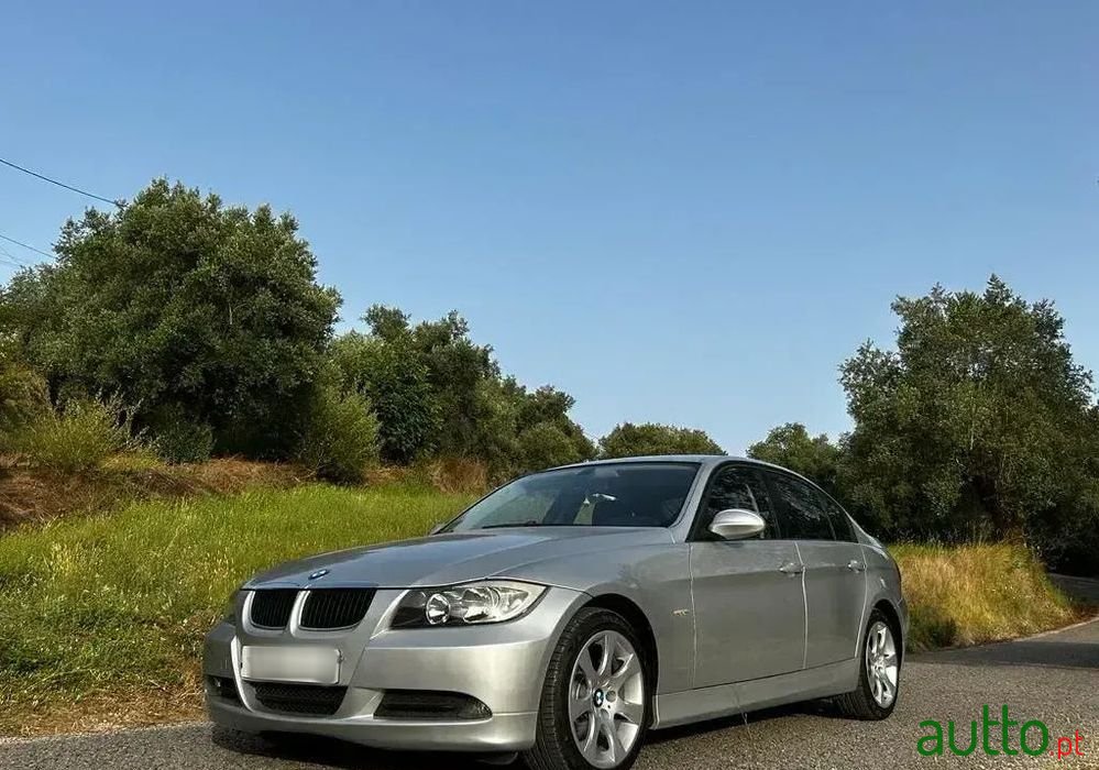 2008' BMW 320 D Dynamic photo #5
