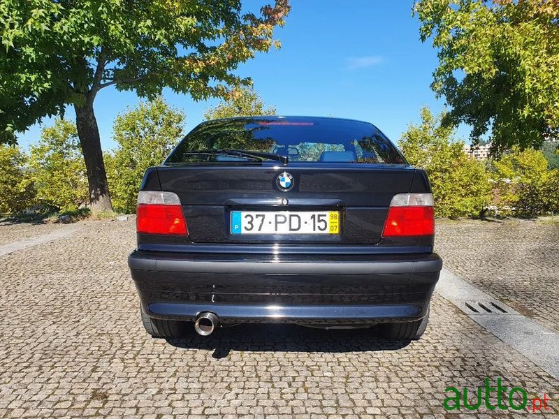 1998' BMW 318 photo #3