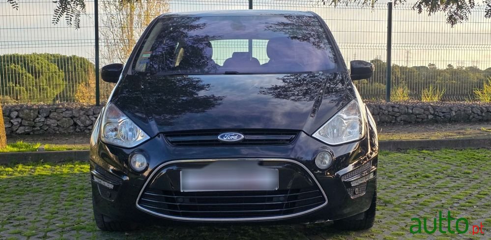 2010' Ford S-Max photo #2