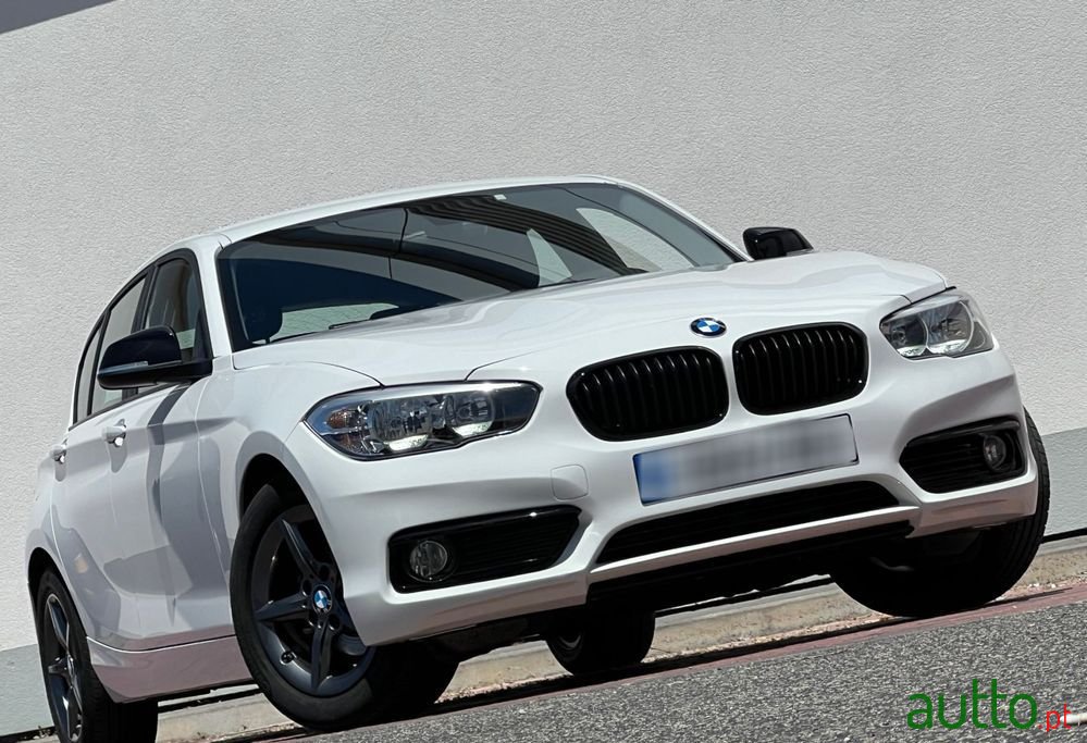 2016' BMW Série 1 D Line Urban photo #1