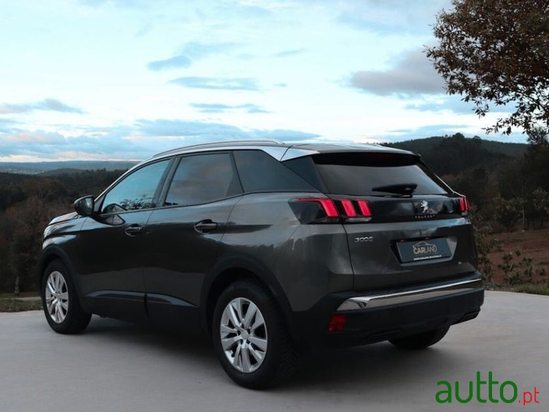 2019' Peugeot 308 photo #2