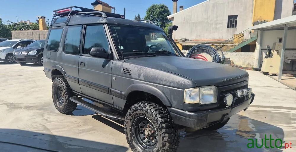 1995' Land Rover Discovery Sport photo #2