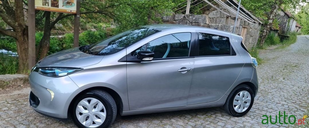 2015' Renault Zoe photo #4