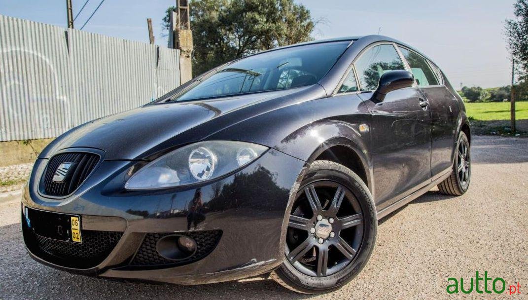2006' SEAT Leon photo #2