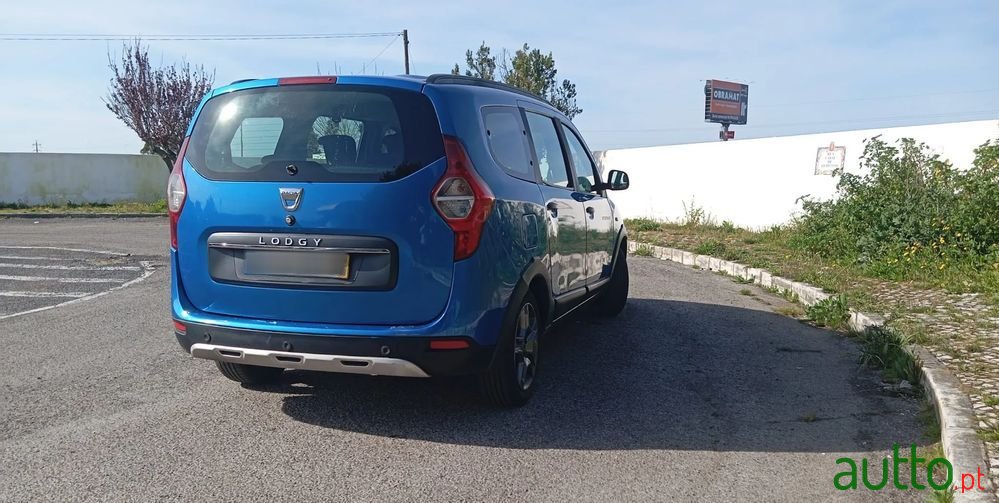2018' Dacia Lodgy photo #4
