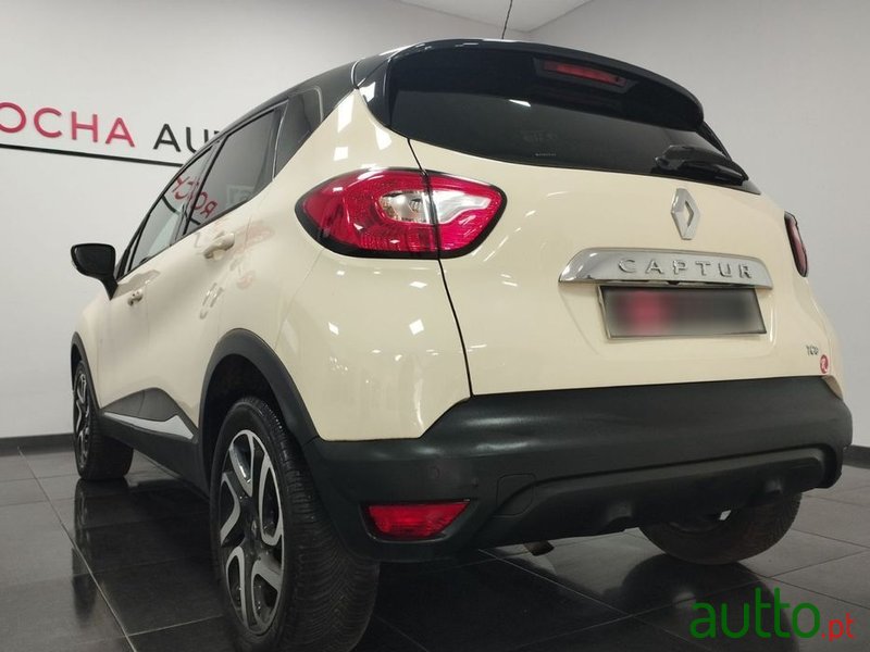 2015' Renault Captur 0.9 Tce photo #6