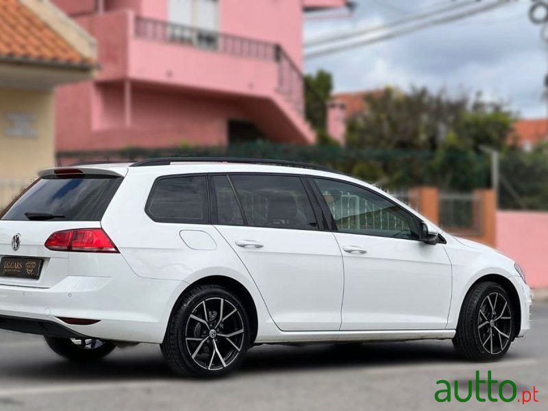 2016' Volkswagen Golf photo #4